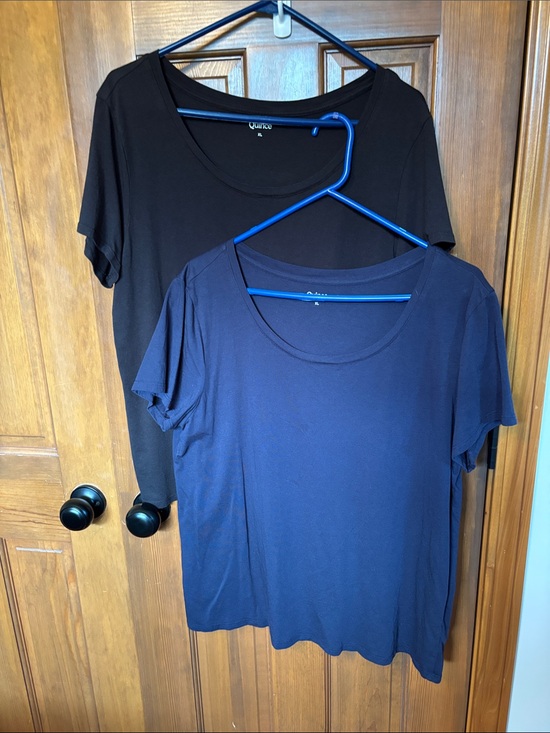 Quince Tops - Quince Short Sleeve Scoop Neck Tee Bundle- Black and Navy Women’s Size XL